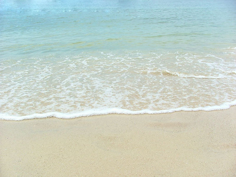 八大中国最美海滩,夏天游泳好去处--阿里百秀
